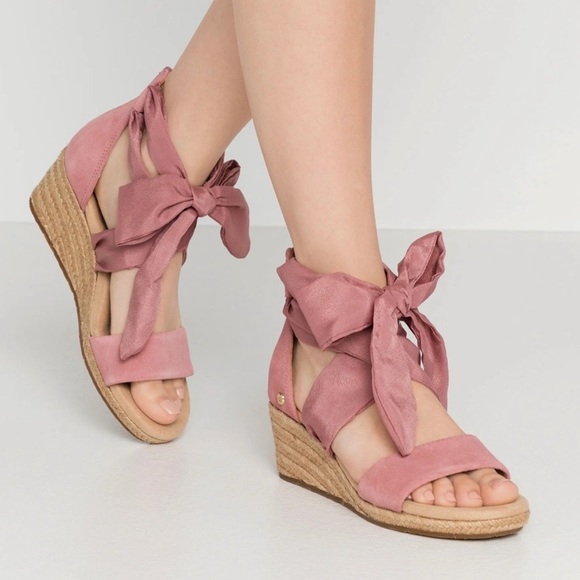 NWT UGG Trina Wedge Pink Dawn Women’s Sz.7.5 - Picture 1 of 12